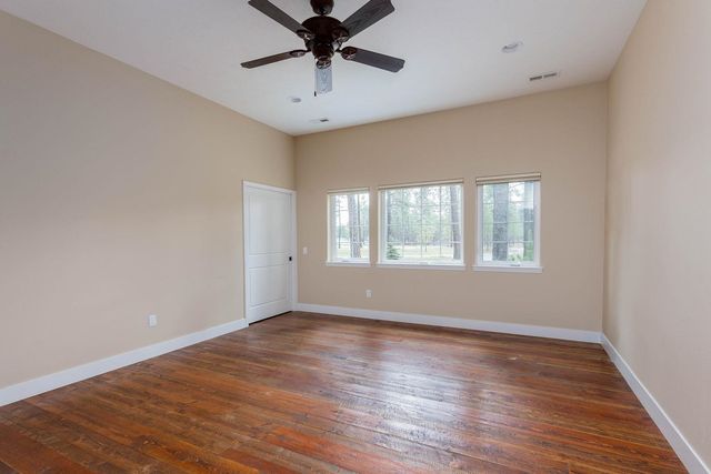 4911 E Greenbluff Rd, Colbert, WA 99005