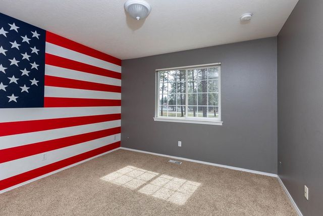 4911 E Greenbluff Rd, Colbert, WA 99005