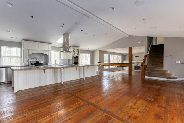 4911 E Greenbluff Rd, Colbert, WA 99005