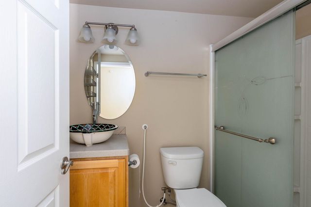 4911 E Greenbluff Rd, Colbert, WA 99005