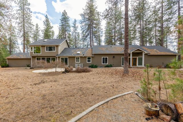 4911 E Greenbluff Rd, Colbert, WA 99005