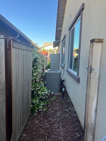 720 Riley Way, Lincoln, CA 95648