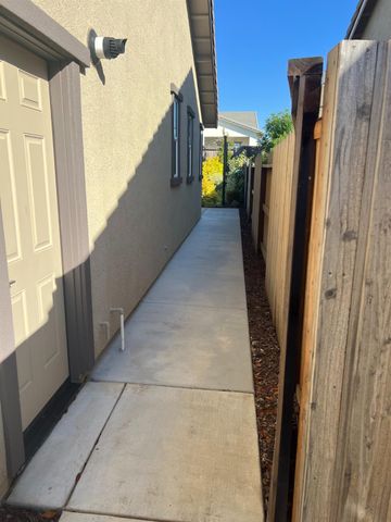 720 Riley Way, Lincoln, CA 95648