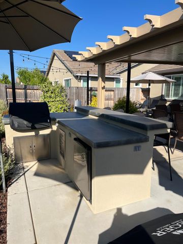 720 Riley Way, Lincoln, CA 95648