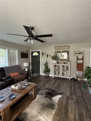 75 Cherry Street, Dover, AR 72837