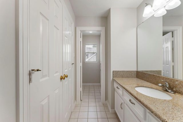 23 Shearwater Place, The Woodlands, TX 77381