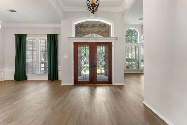 23 Shearwater Place, The Woodlands, TX 77381