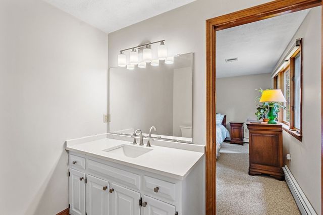 141 Longhill Rd, Franklin, MA 02038