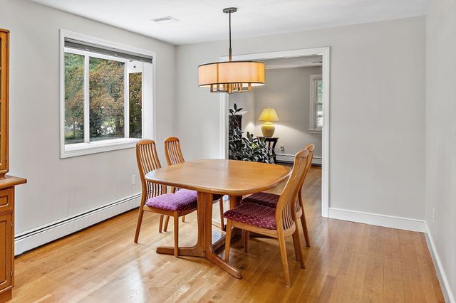 141 Longhill Rd, Franklin, MA 02038