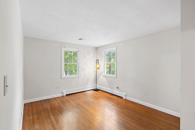 141 Longhill Rd, Franklin, MA 02038