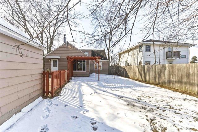 321 6TH STREET SOUTH, Wisconsin Rapids, WI 54494