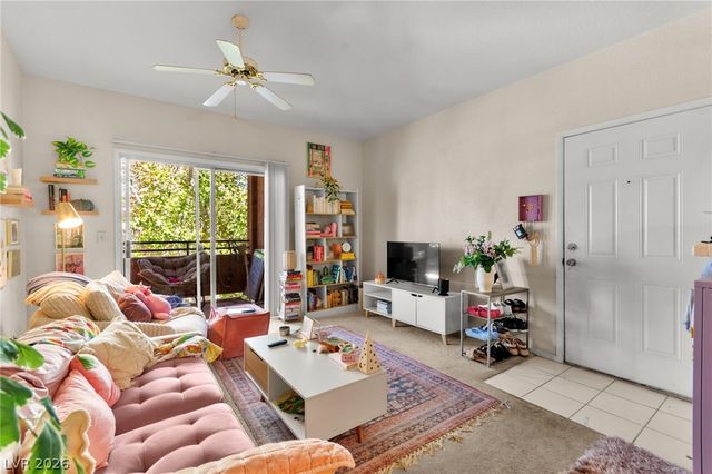 7628 Pacific Hills Avenue 204, Las Vegas, NV 89128