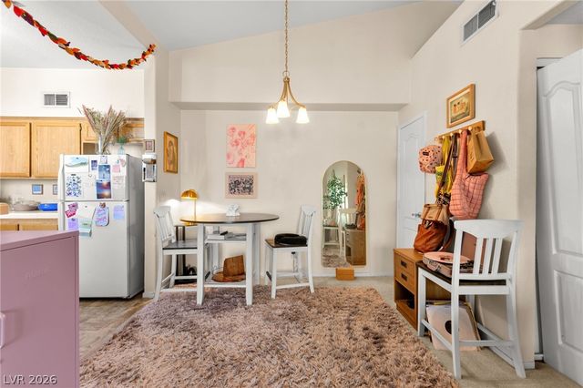7628 Pacific Hills Avenue 204, Las Vegas, NV 89128