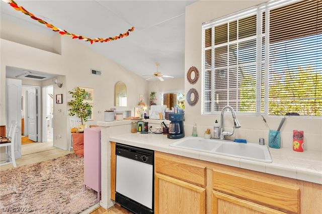 7628 Pacific Hills Avenue 204, Las Vegas, NV 89128