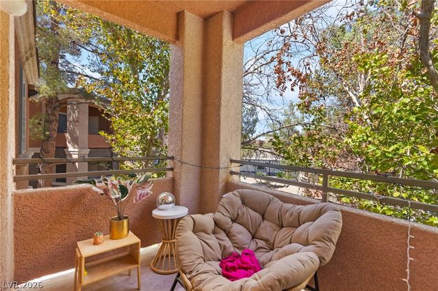 7628 Pacific Hills Avenue 204, Las Vegas, NV 89128