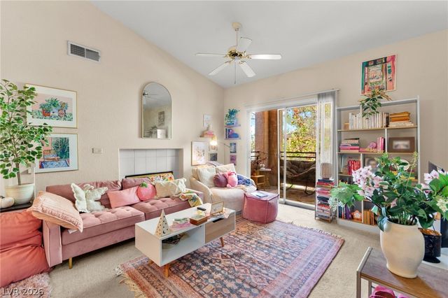 7628 Pacific Hills Avenue 204, Las Vegas, NV 89128