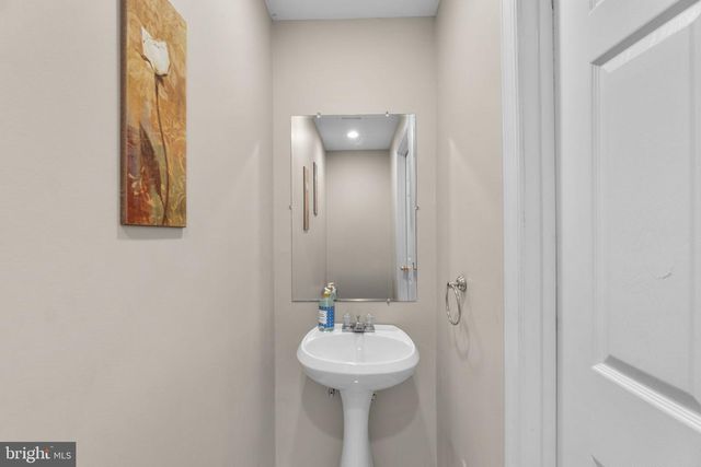 8746 STONEHOUSE DR, Ellicott City, MD 21043