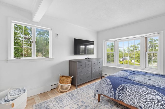 92 Atlantic Ave, Cohasset, MA 02025