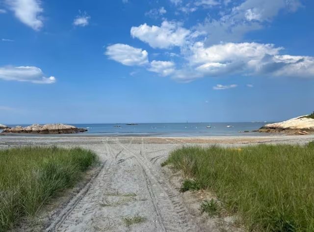 92 Atlantic Ave, Cohasset, MA 02025