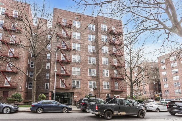 3345 90th Street 3G, Jackson Heights, NY 11101