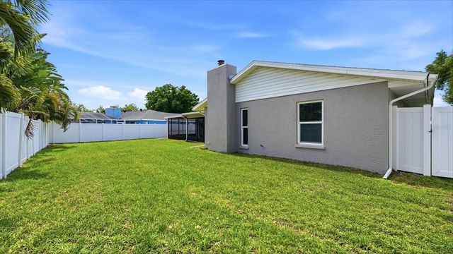 2205 71ST STREET W, Bradenton, FL 34209