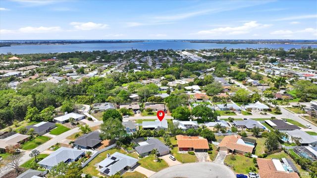 2205 71ST STREET W, Bradenton, FL 34209