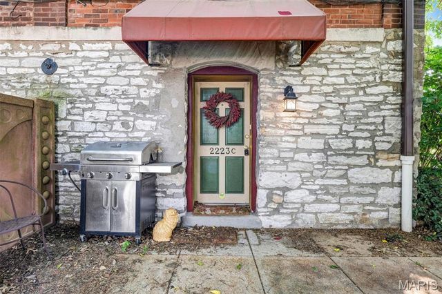 2221-2223 Rutger Street, St Louis, MO 63104