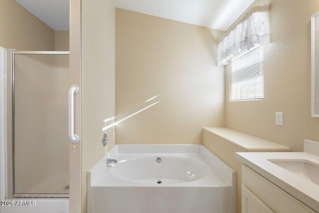 10622 W MOHAWK Lane, Peoria, AZ 85382