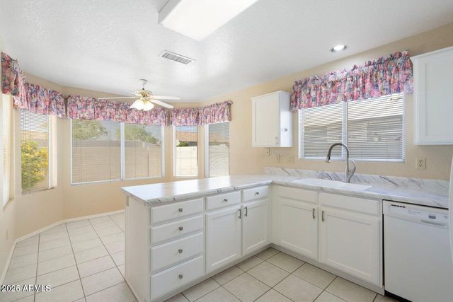 10622 W MOHAWK Lane, Peoria, AZ 85382