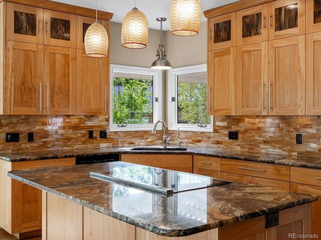 5566 S Lewiston St, Centennial, CO 80015