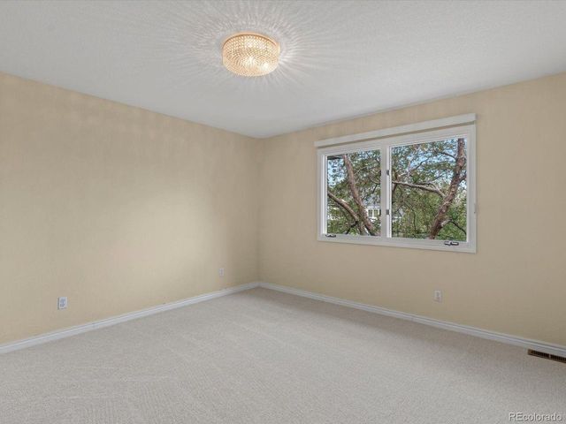 5566 S Lewiston St, Centennial, CO 80015