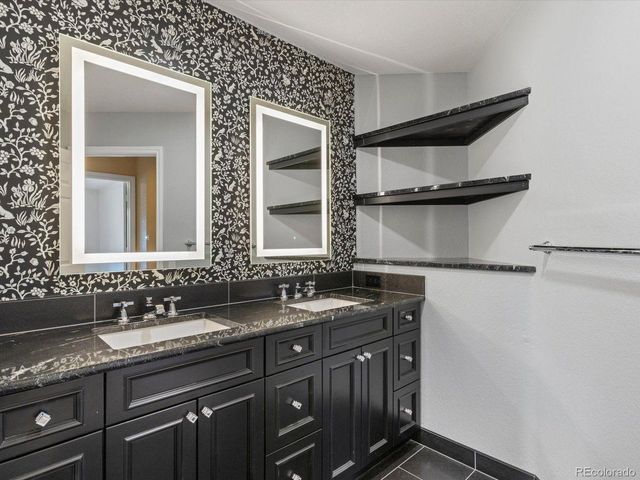 5566 S Lewiston St, Centennial, CO 80015