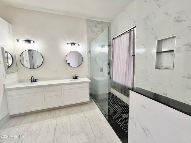 6030 W KIMBERLY Way, Glendale, AZ 85308