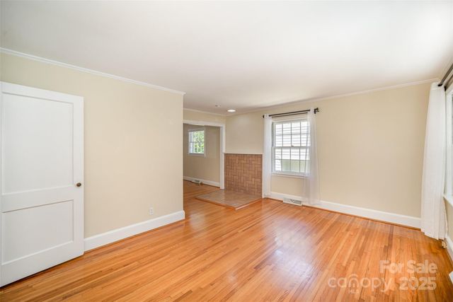 2125 Chatham Avenue, Charlotte, NC 28205