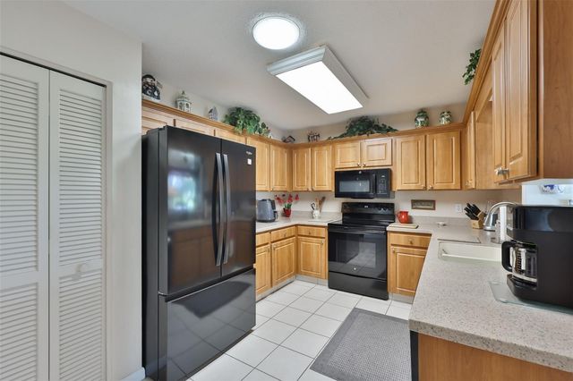 684 ALLEGHENY DRIVE, Sun City Center, FL 33573