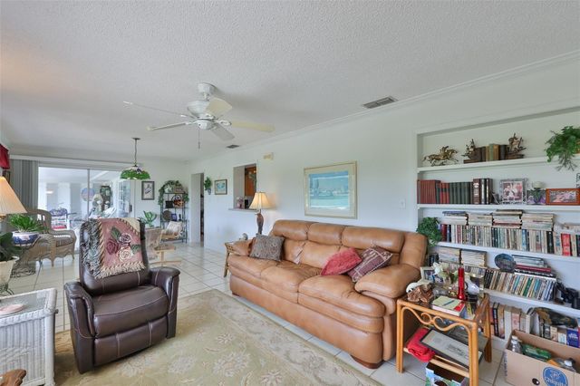 684 ALLEGHENY DRIVE, Sun City Center, FL 33573
