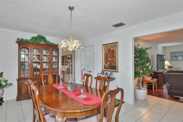 684 ALLEGHENY DRIVE, Sun City Center, FL 33573