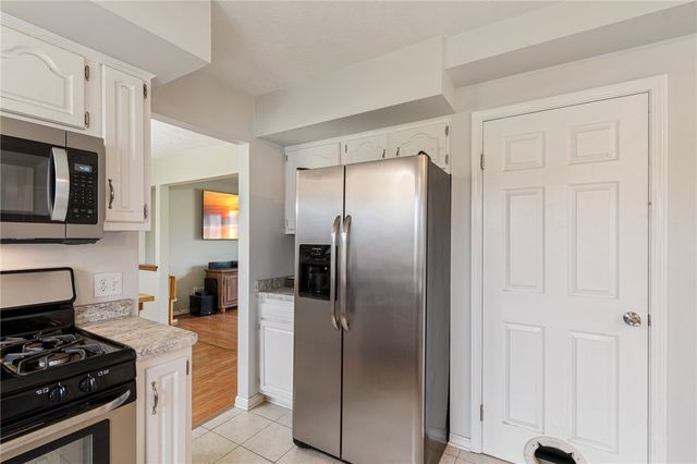 7747 Roder Parkway, Ontario, NY 14519