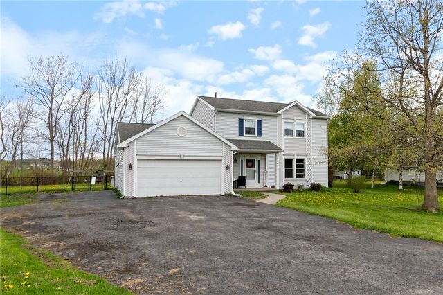 7747 Roder Parkway, Ontario, NY 14519
