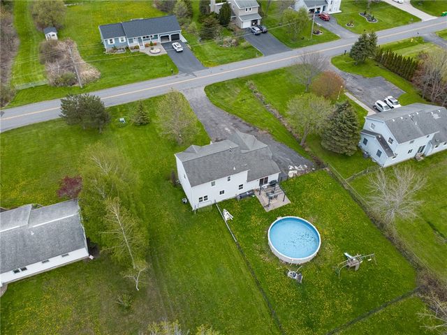 7747 Roder Parkway, Ontario, NY 14519