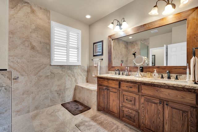 4240 Monroe Drive, Midlothian, TX 76065