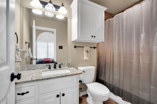 4240 Monroe Drive, Midlothian, TX 76065