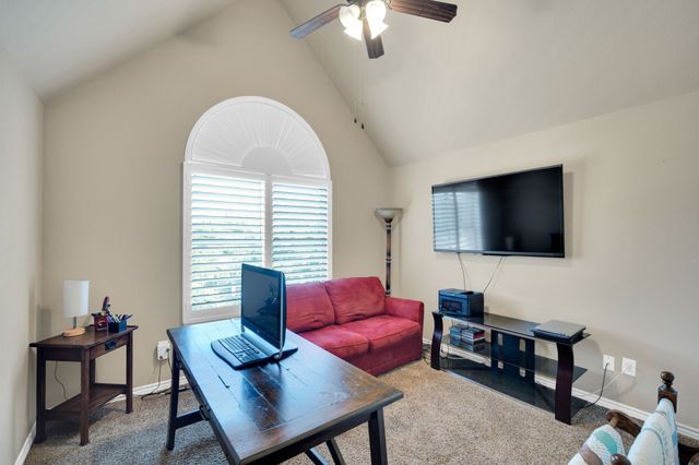 4240 Monroe Drive, Midlothian, TX 76065