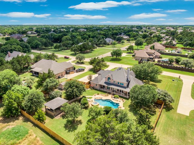 4240 Monroe Drive, Midlothian, TX 76065