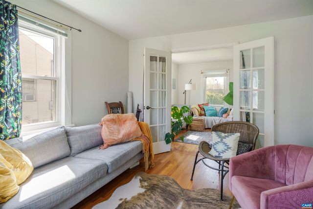 1147 MERIWETHER ST, Charlottesville, VA 22902