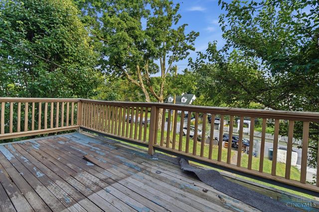3070 Wardall Avenue, Cincinnati, OH 45211