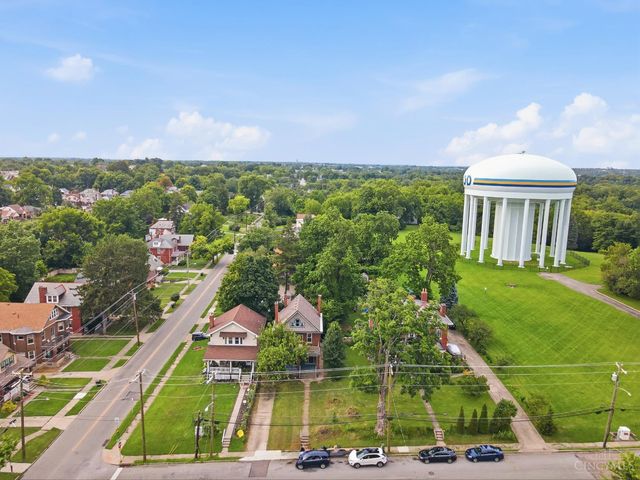 3070 Wardall Avenue, Cincinnati, OH 45211