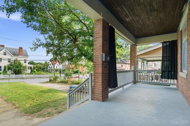 3070 Wardall Avenue, Cincinnati, OH 45211
