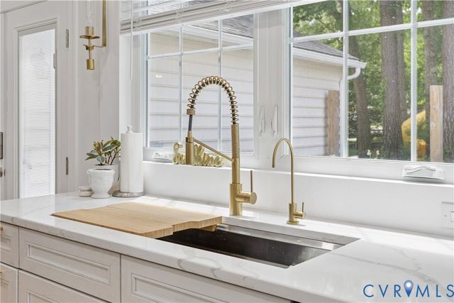 10100 Contessa Ct, Glen Allen, VA 23060