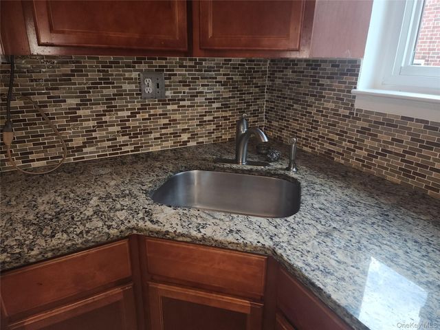 65-08 77 Street 2, Middle Village, NY 11379
